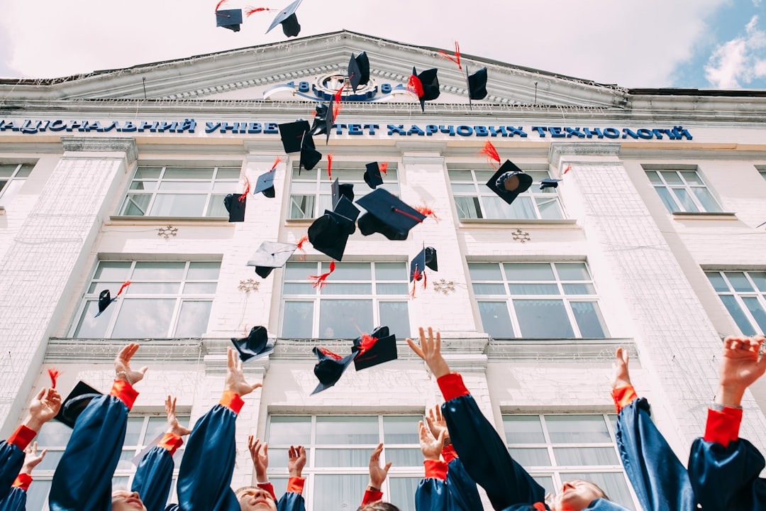 Saving for College: best tips to maximize your aid eligibility